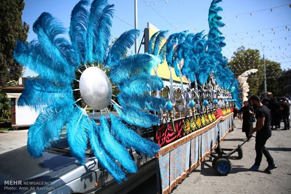 هر آنچه باید در مورد علم (علامت) عزاداری بدانید.