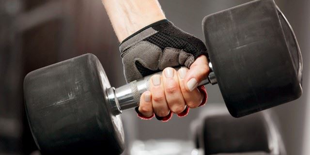 یک دمبل بدنسازی با کیفیت چه ویژگی هایی باید داشته یاشد؟