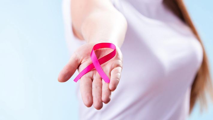 علل دخیل در بروز سرطان سینه در بانوان 