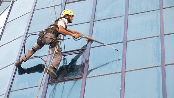 چطور نمای ساختمان را بشوییم؟