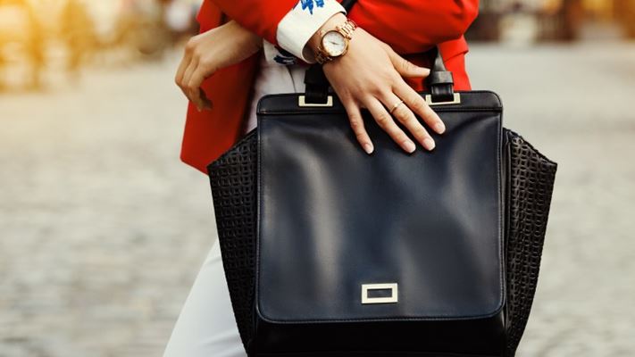 عوارض کیف سنگین برای سلامتی و بدن