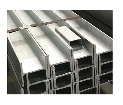 کدام نوع وال پست بهتر است؟ فلزی یا گالوانیزه؟