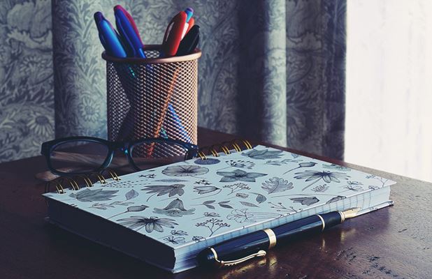 راهنمای خرید انواع دفتر مشق،یادداشت، سیمی و کلاسوری