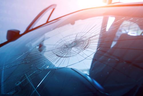 علت شکستن خود به خودی شیشه خودرو(خودکشی شیشه)