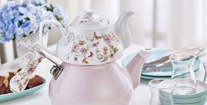 یک کتری و قوری خوب چه ویژگی هایی باید داشته باشد؟