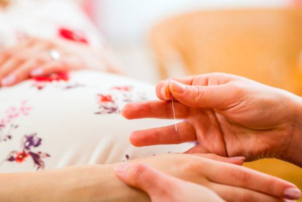 طب سوزنی برای خستگی بارداری