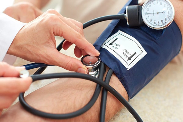 مقایسه فشار سنج عقربه ای با دیجیتال