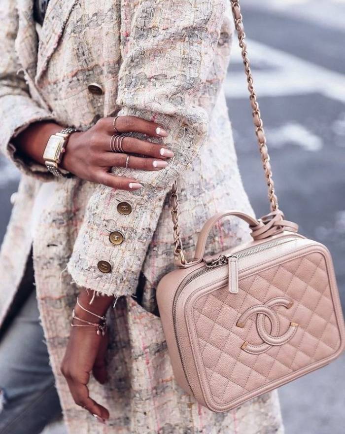 کیف با بندهای بلند