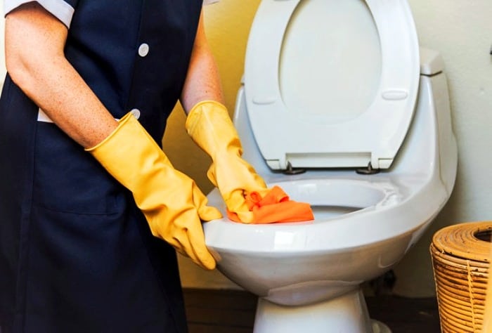 تمیز کردن توالت