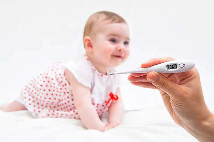 طرز اندازه گیری تب کودک