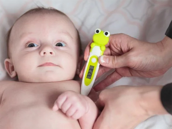 تب سنج زیر بغل کودک